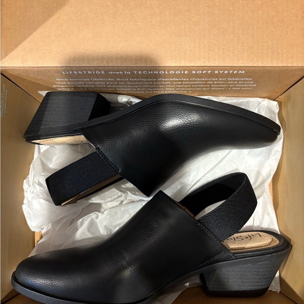 Life Stride Black Slingback Mules